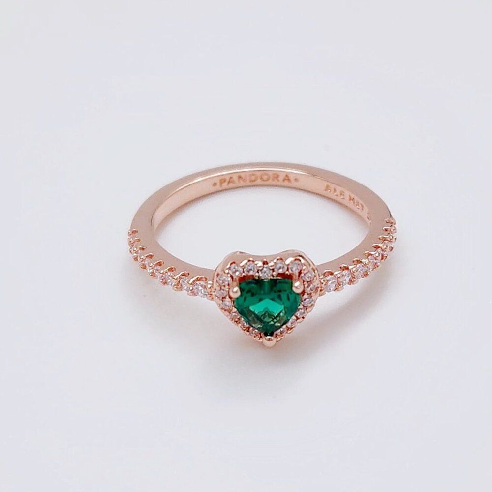 Pandora Sparkling Elevated Heart Ring Size 7.5 NEW